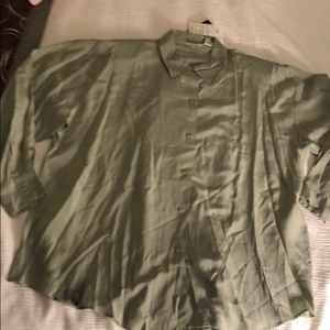 Dorman Women’s button up sage green